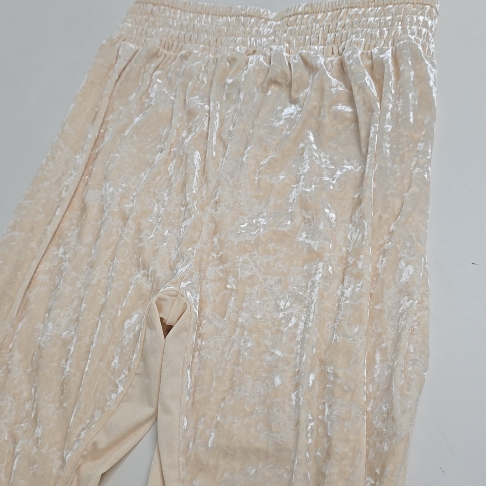 Set HAH Intimates Comin’ in Haht Cream Velvet Bodysuit and Pants - Picture 14 of 15